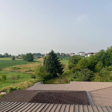 Vila Milka - Balkon - Besplatan Parking - Samostalna Prijava Карловаць Екстер'єр фото